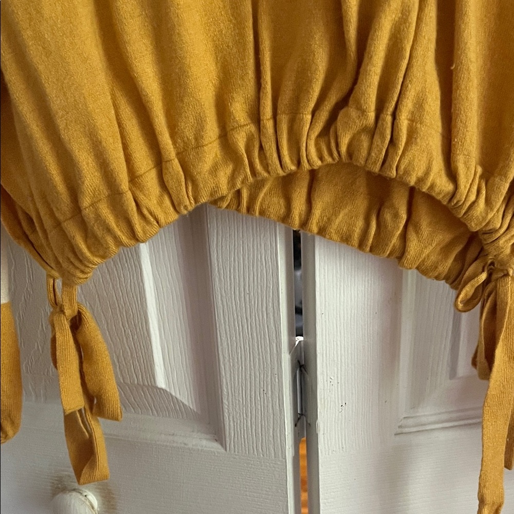 Aerie Goldenrod and Cream Striped Sweatshirt - Picture 2 of 7